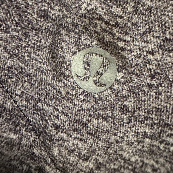 Lululemon Speed Up Shorts - Picture 2 of 3